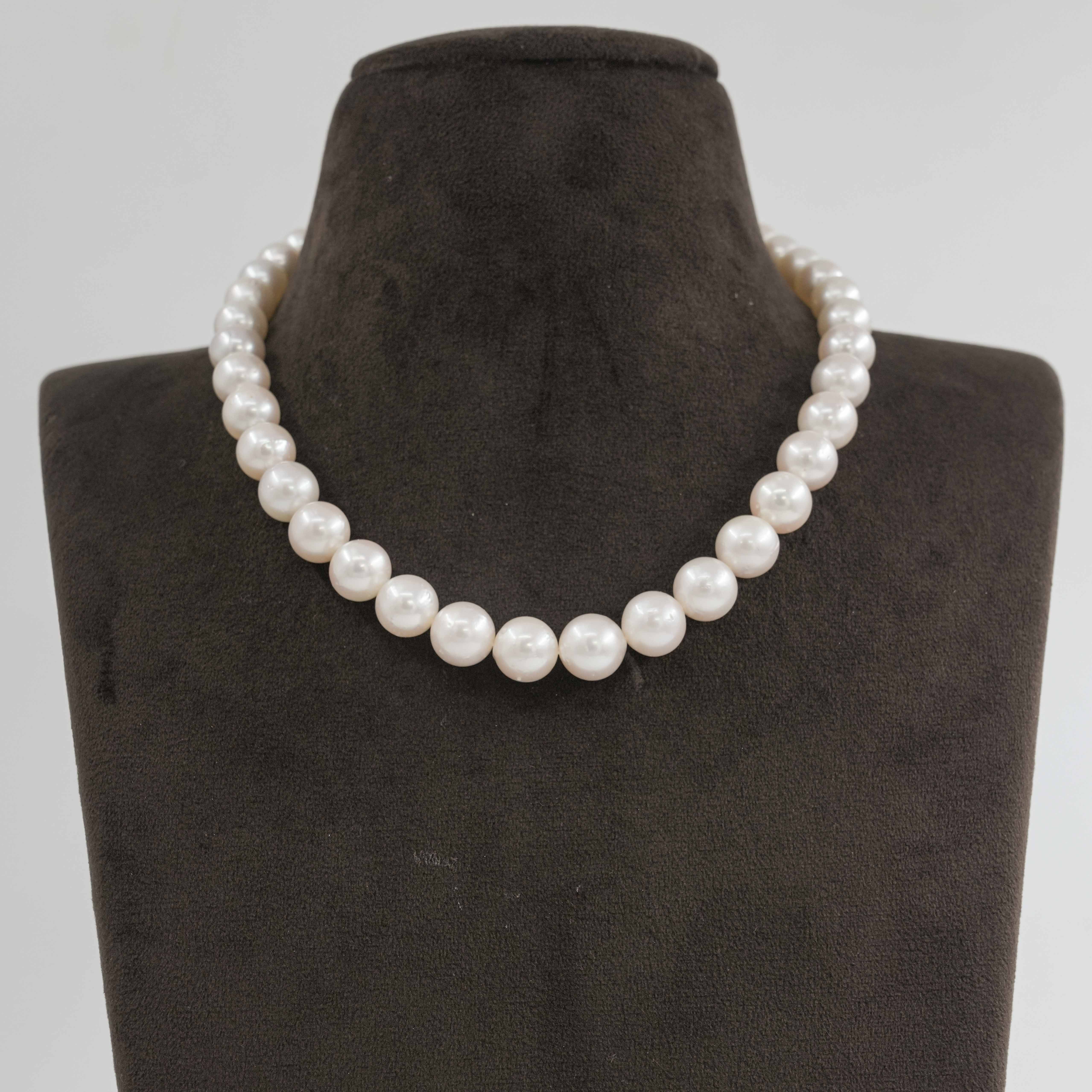 South Sea Graduation Pearl Necklace